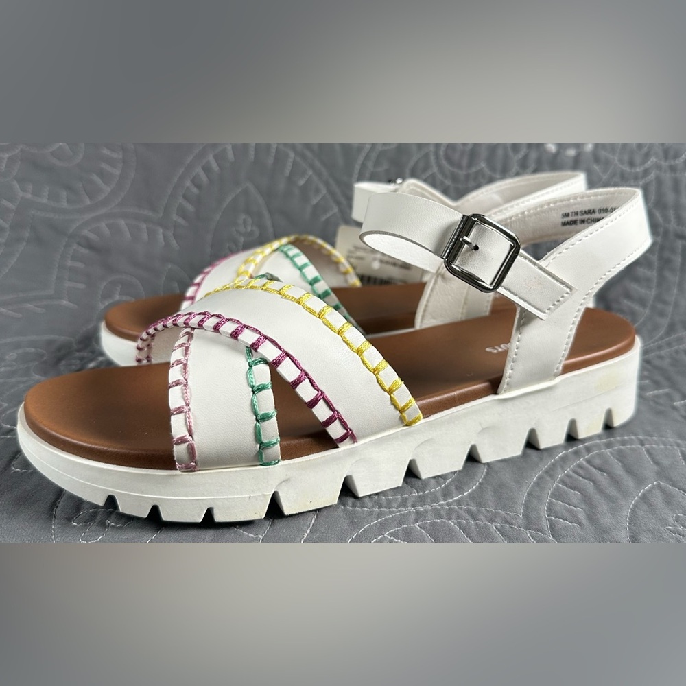 Thereabouts Girls White Sara Strap Sandals NWT Size Big Girls 5